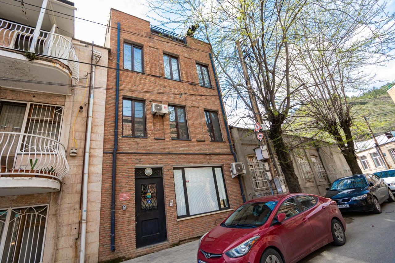 Brand New Apartment With Terrace Tbilisi Exterior photo