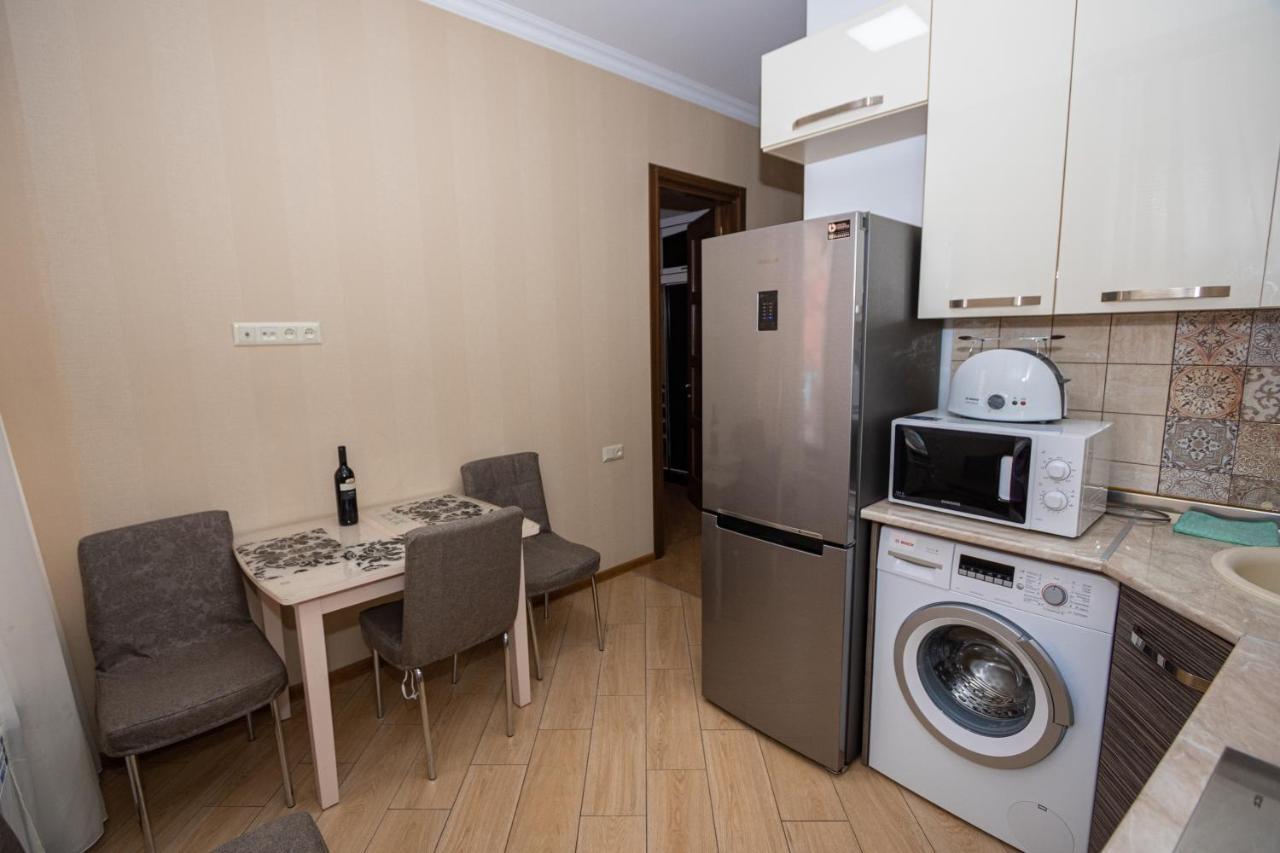 Brand New Apartment With Terrace Tbilisi Exterior photo